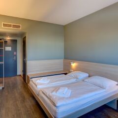 MEININGER Hotel Berlin Airport комната для гостей фото 7