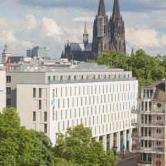 Отель Motel One Köln-Mediapark Германия, Кёльн - отзывы, цены и фото номеров - забронировать отель Motel One Köln-Mediapark онлайн балкон