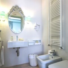 Отель Aquamare Boutique B&b Венеция ванная