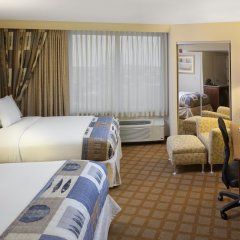 DoubleTree by Hilton Hotel Jefferson City in Jefferson City, United States of America from 182$, photos, reviews - zenhotels.com guestroom