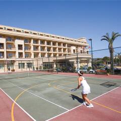 Отель Crystal De Luxe Resort & Spa – All Inclusive спортивное сооружение