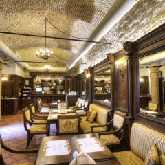 Отель Lion Guest House Велико Тырново интерьер отеля
