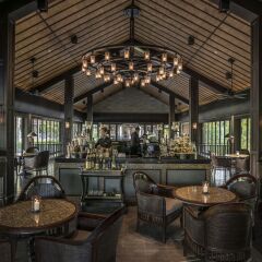 Отель Four Seasons Resort The Nam Hai, Hoi An, Vietnam гостиничный бар