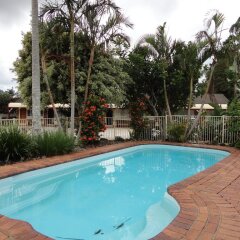 Отель Alstonville Settlers Motel бассейн