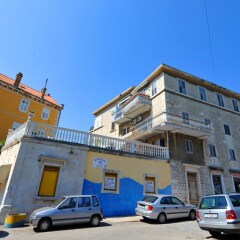 Отель Nirvana Luxury Rooms парковка