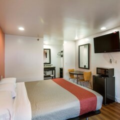 Отель Floral Inn Монтерей-Парк фото 7