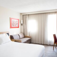 Отель Novotel Toulouse Centre Compans Caffarelli Франция, Тулуза - отзывы, цены и фото номеров - забронировать отель Novotel Toulouse Centre Compans Caffarelli онлайн комната для гостей фото 4