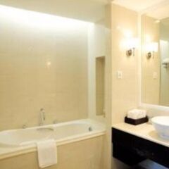 Отель La Sapinette Hotel Вьетнам, Далат - отзывы, цены и фото номеров - забронировать отель La Sapinette Hotel онлайн ванная