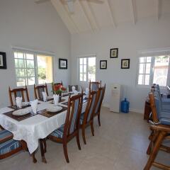 Отель Arawak By The Sea, Silver Sands Jamaica Villas 4BR питание