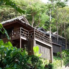 Отель Baan Krating Phuket Resort 3* Номер Делюкс с различными типами кроватей фото 9