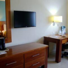 Отель Comfort Inn Puerto Vallarta удобства в номере фото 2