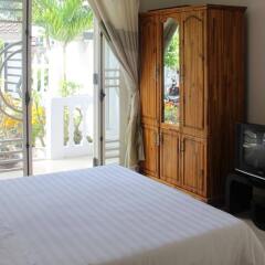 Отель Little House Homestay комната для гостей фото 3