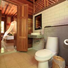 Отель Sensi Paradise Beach Resort ванная фото 2