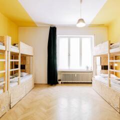 HomePlus Hostel комната для гостей