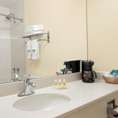 Отель Days Inn Columbus Airport ванная фото 2