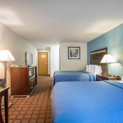 Отель Quality Inn Mammoth Маммот-Лейкс комната для гостей фото 4