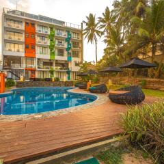 Hotel J Ambalangoda бассейн фото 3