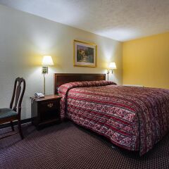 Отель Knights Inn Columbus комната для гостей фото 3