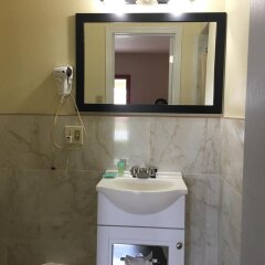 Отель Americas Best Value Inn Озона ванная фото 2