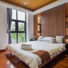 Отель Deluxe Villa in Mingyue Mountain and Stream комната для гостей фото 4