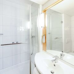 Отель ibis Zurich City West ванная фото 2