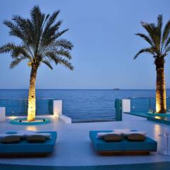 Отель Dorado Ibiza Suites - Adults Only Испания, Сант Джордин де Сес Салинес - отзывы, цены и фото номеров - забронировать отель Dorado Ibiza Suites - Adults Only онлайн бассейн