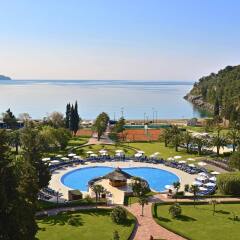Отель Iberostar Bellevue - All Inclusive Черногория, Будва - 12 отзывов об отеле, цены и фото номеров - забронировать отель Iberostar Bellevue - All Inclusive онлайн пляж