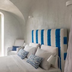 Mythical Blue Luxury Suites Греция, Остров Санторини - отзывы, цены и фото номеров - забронировать отель Mythical Blue Luxury Suites онлайн комната для гостей фото 3