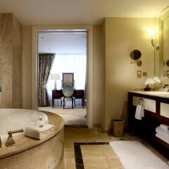 Отель Conrad Macao Cotai Central ванная фото 2