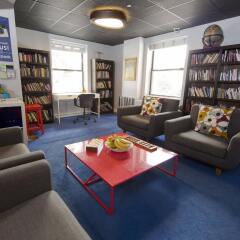 Отель HI Washington DC - Hostel США, Вашингтон - 2 отзыва об отеле, цены и фото номеров - забронировать отель HI Washington DC - Hostel онлайн комната для гостей фото 3