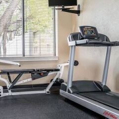 Отель Quality Inn & Suites Mall Of America - Msp Airport Блумингтон фитнесс-зал фото 3