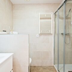 Отель Sweet Inn Apartments Passeig de Gracia - City Centre Испания, Барселона - отзывы, цены и фото номеров - забронировать отель Sweet Inn Apartments Passeig de Gracia - City Centre онлайн ванная