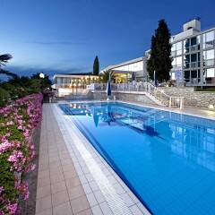 Hotel Zorna Plava Laguna бассейн