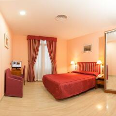 Alba Hotel Барселона сейф в номере