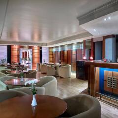 Отель Blazer Suites Hotel Греция, Афины - 1 отзыв об отеле, цены и фото номеров - забронировать отель Blazer Suites Hotel онлайн гостиничный бар