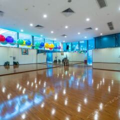 Qingyuan International Hotel спортивное сооружение