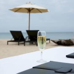 Отель Maalu Maalu Resort & Spa пляж фото 2