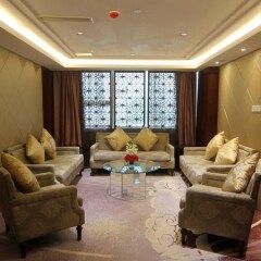 New Era Hotel интерьер отеля