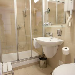 Hotel Jadran in Rijeka, Croatia from 130$, photos, reviews - zenhotels.com bathroom