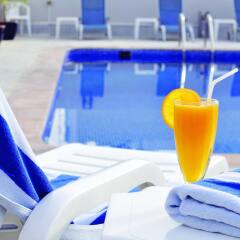 Auris Boutique Hotel Apartments бассейн фото 2