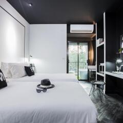 Blu Monkey Hub and Hotel Phuket комната для гостей