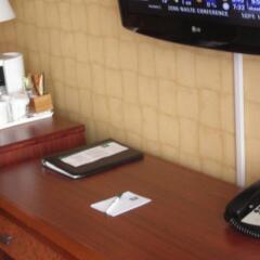 Отель Quality Hotel Downtown-Inn at False Creek Канада, Ванкувер - отзывы, цены и фото номеров - забронировать отель Quality Hotel Downtown-Inn at False Creek онлайн удобства в номере