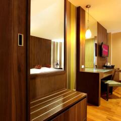 Отель Bally Suite Silom Бангкок удобства в номере фото 2