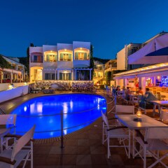 Отель Oasis Beach Hotel Греция, Агистри - отзывы, цены и фото номеров - забронировать отель Oasis Beach Hotel онлайн бассейн фото 5