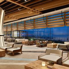 Отель Auberge Discovery Bay Hong Kong гостиничный бар
