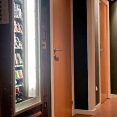 Отель Hostal Athenas Испания, Сан-Адриан-де-Бесос - 8 отзывов об отеле, цены и фото номеров - забронировать отель Hostal Athenas онлайн
