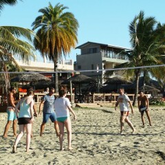 Отель Smugglers Cove Beach Resort and Hotel Фиджи, Вити-Леву - отзывы, цены и фото номеров - забронировать отель Smugglers Cove Beach Resort and Hotel онлайн спортивное сооружение