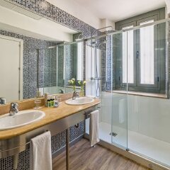 Hotel H10 Raco del Pi ванная