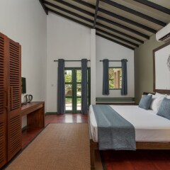 Hotel Elephant Reach сейф в номере