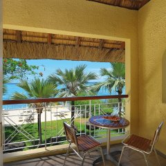 Отель Canonnier Beachcomber Golf Resort & Spa Маврикий, Пуант-о-Канонье - 2 отзыва об отеле, цены и фото номеров - забронировать отель Canonnier Beachcomber Golf Resort & Spa онлайн балкон
